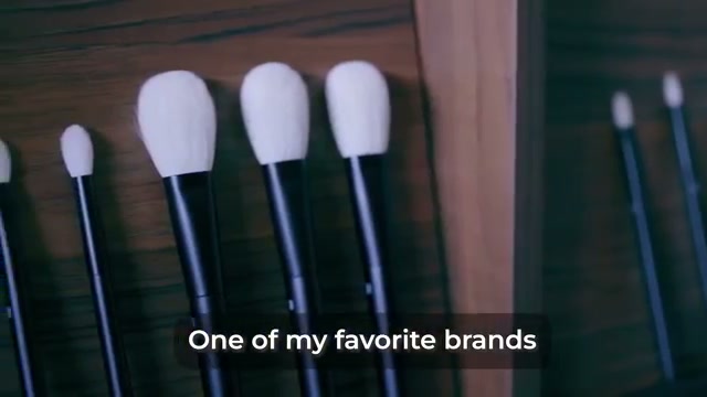 @sofiaseesbeauty reviewing CHIKUHODO Mk-Ko Powder Brush (carp Design), Makie Series at 07:55 in a YouTube Shorts video