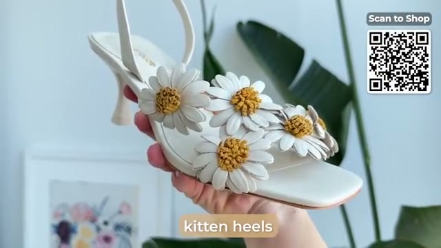 @sofiaseesbeauty reviewing Larroudé Fiore Thong Sandal at 37:51 in a YouTube Shorts video