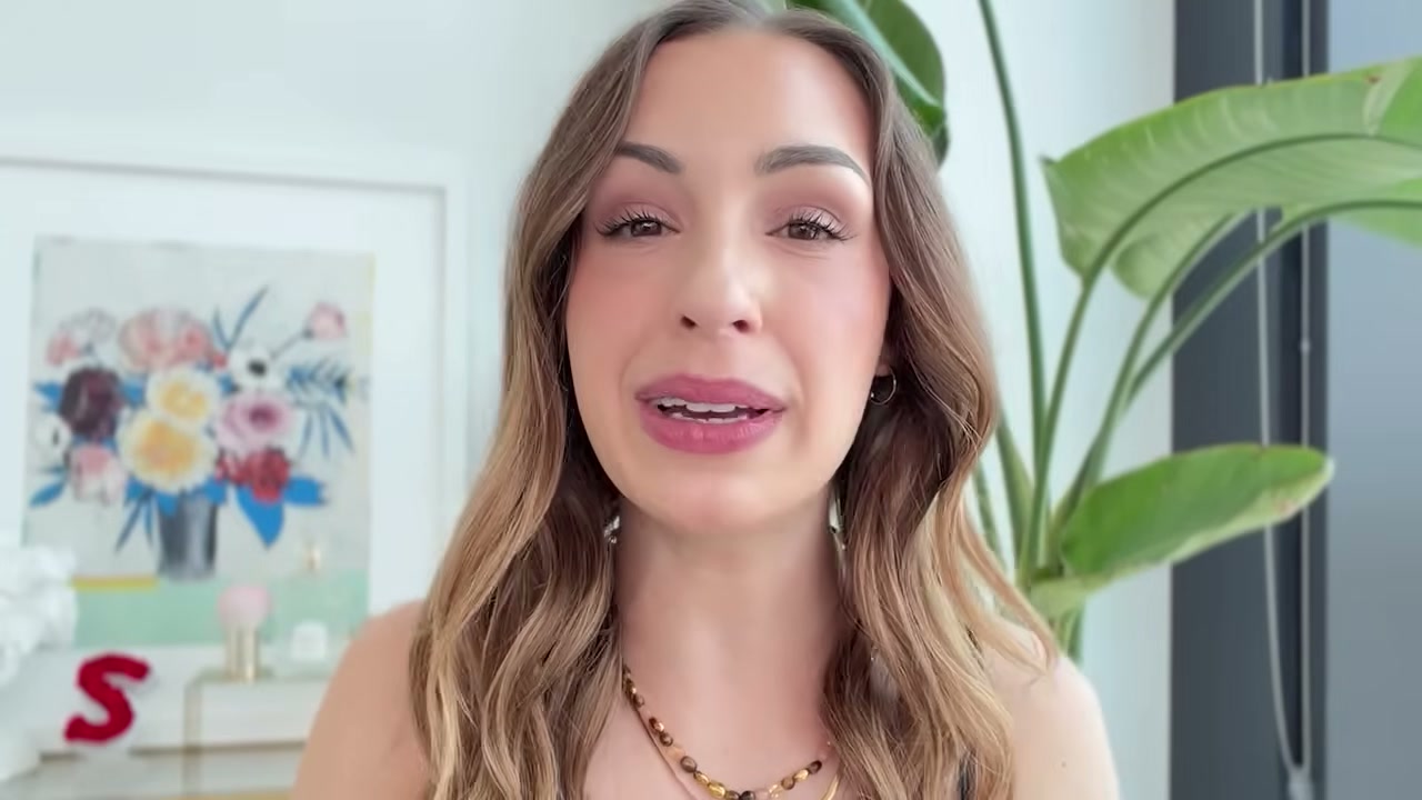 @sofiaseesbeauty reviewing NEST New York Himalayan Salt & Rosewater Classic Candle & Reed Diffuser Set at 35:51 in a YouTube Shorts video