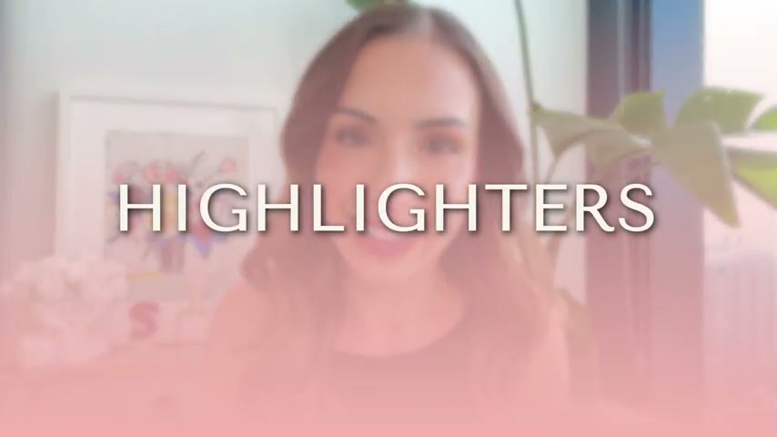 @sofiaseesbeauty reviewing Prada Light Glowing Powder Highlighter at 17:52 in a YouTube Shorts video
