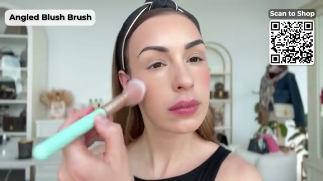 Angled Blush Brush