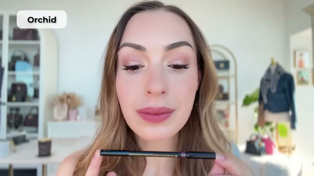 @sofiaseesbeauty reviewing Victoria Beckham Beauty Satin Kajal Jewel Liner Collection Set at 40:29 in a YouTube Shorts video