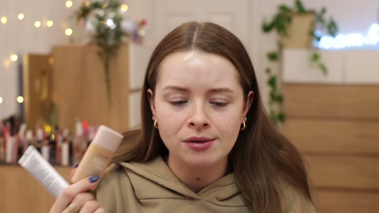 Reveal The Real 12HR Soft Radiant Skin Tint