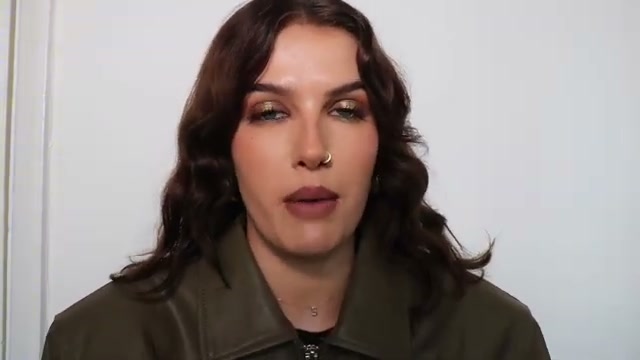 @sophiefloyd reviewing NARS Radiant Creamy Concealer at 14:43 in a YouTube Shorts video