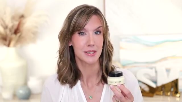 @stephaniemarie reviewing Bobbi Brown Vitamin Enriched Face Base Moisturizer & Primer at 04:13 in a YouTube Shorts video