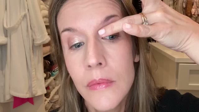 @stephaniemarie reviewing Essence Mono Multi-Finish Eyeshadow at 15:26 in a YouTube Shorts video