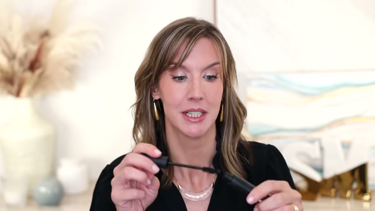 @stephaniemarie reviewing Jones Road Beauty Mascara at 18:09 in a YouTube Shorts video