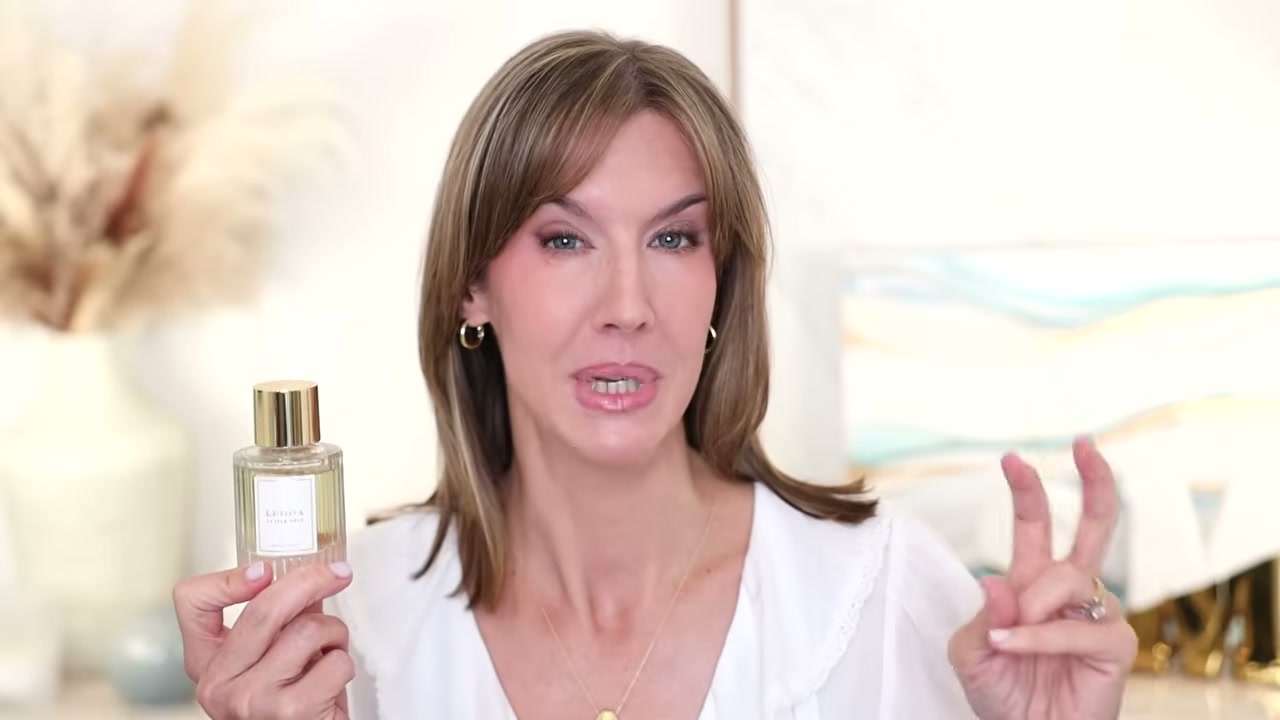 @stephaniemarie reviewing Ledda 14 Isla Coco at 23:09 in a YouTube Shorts video