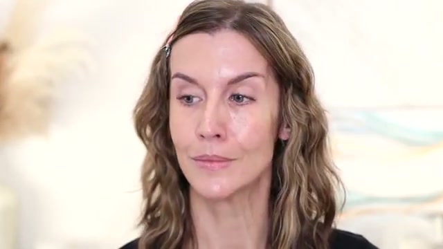 @stephaniemarie reviewing MAKE UP FOR EVER HD Skin Balancing & Perfecting Foundation at 06:46 in a YouTube Shorts video