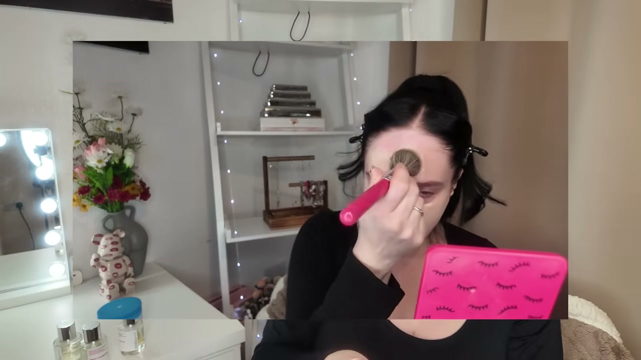 @tara_beauty reviewing Fyne Flawless Finish Foundation at 05:49 in a YouTube Shorts video