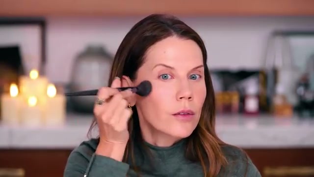 @tati reviewing IONI Cosmetics Blush at 04:20 in a YouTube Shorts video