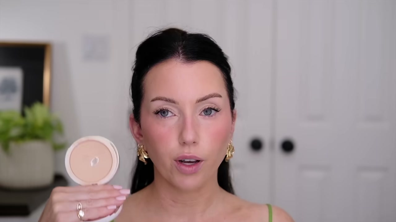@taylorwynn reviewing e.l.f. Cosmetics Camo Powder Foundation at 19:55 in a YouTube Shorts video