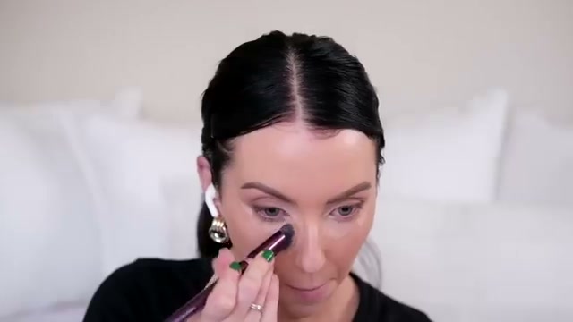 Double Wear Stay-in-Place 24-Hour Concealer