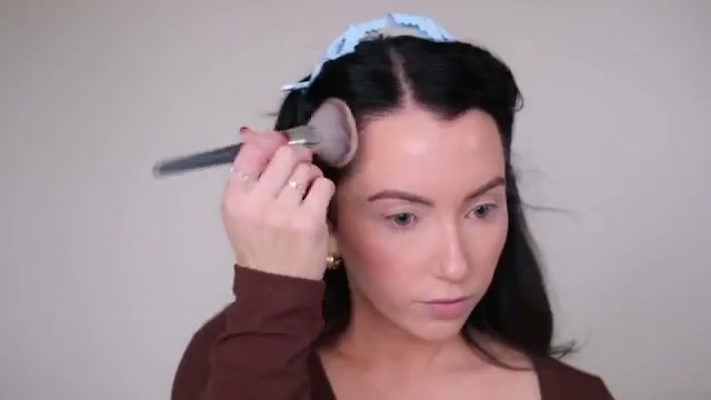 Cabana Club Blurring Bronzer
