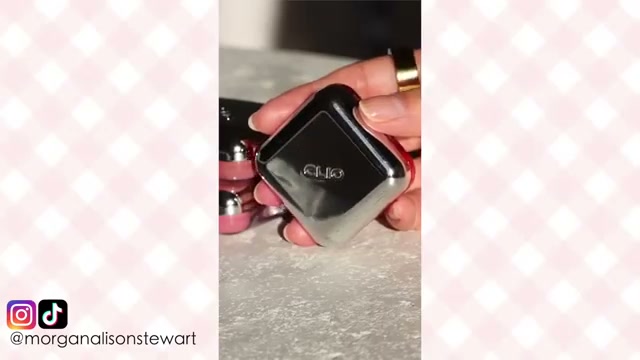 Essential Lipcheek Tap