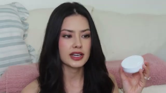 @thebeautybreakdown reviewing Parnell Cicamanu Serum Cushion at 07:52 in a YouTube Shorts video