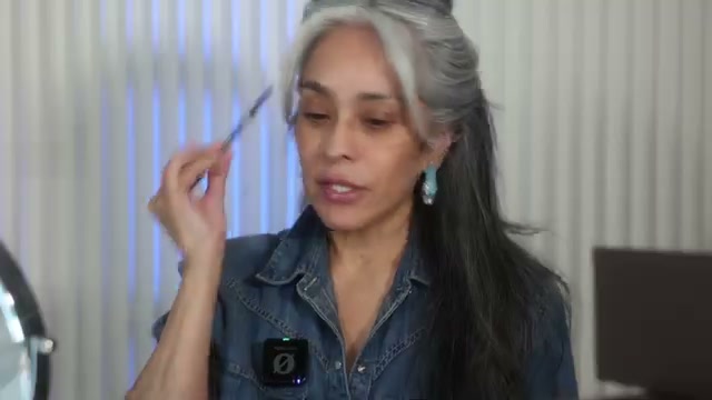 The Brow Glue Instant Brow Styler