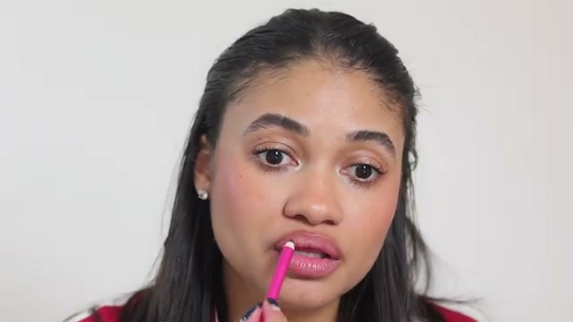 The Lip Lock Liner