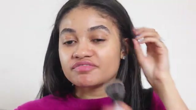 F4 Dual-Ended Foundation and Face Brush
