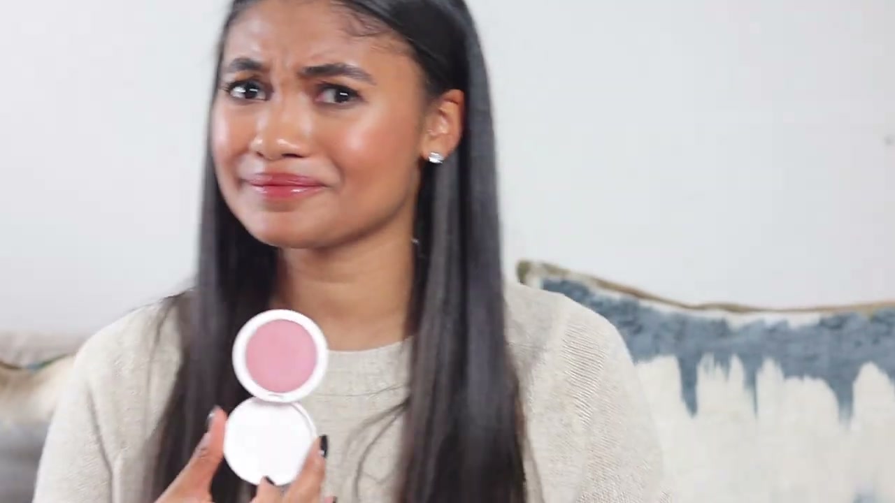 @thecleanbeautycode reviewing Persona Cosmetics Blush at 14:35 in a YouTube Shorts video