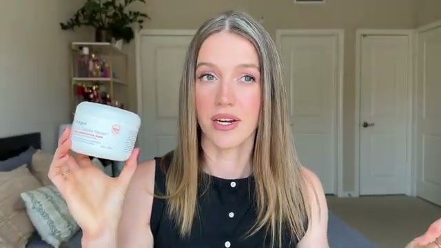 @theelenakoira reviewing Briogeo Don't Despair, Repair Deep Conditioning Mask at 16:59 in a YouTube Shorts video