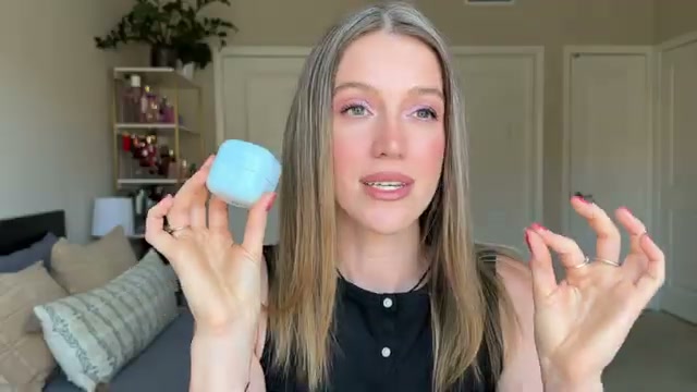 Water Bank Blue Hyaluronic Eye Cream