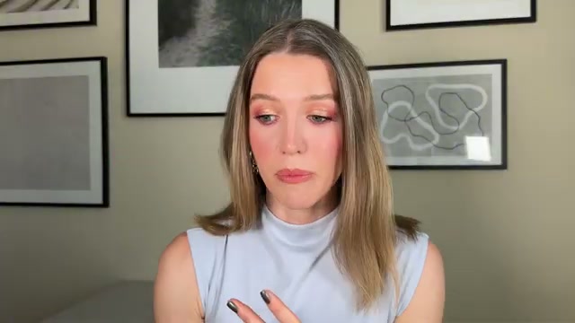 @theelenakoira reviewing One/Size On 'til Dawn Mattifying Sunscreen Makeup Spray at 11:51 in a YouTube Shorts video