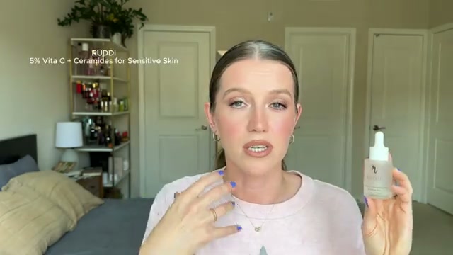 @theelenakoira reviewing Rodial 5% Vitamin C Plus Ceramides for Sensitive Skin at 04:09 in a YouTube Shorts video
