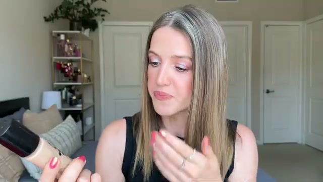 Glowy Super Skin Tint Foundation