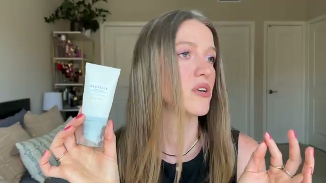 @theelenakoira reviewing SKIN1004 Hylasika Water Fit Sun Serum SPF 50 at 11:57 in a YouTube Shorts video