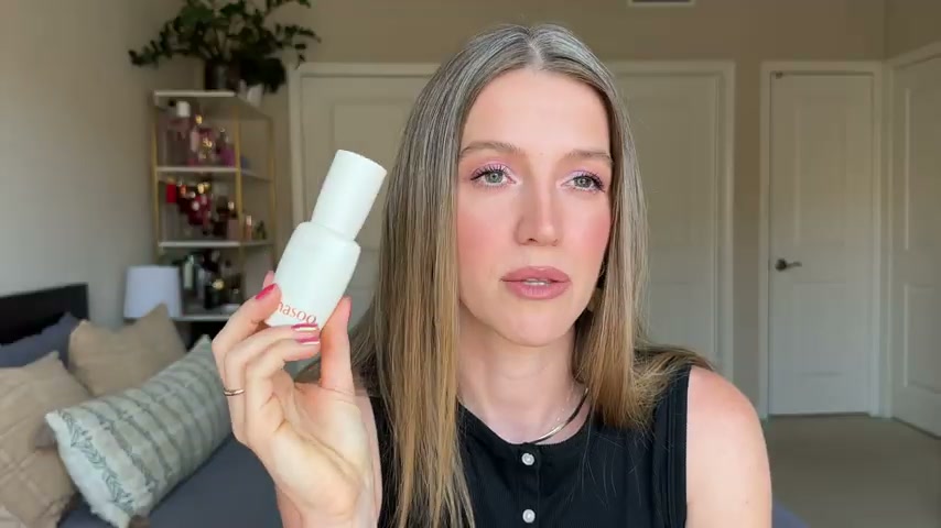 @theelenakoira reviewing Sulwhasoo First Care Activating Serum at 04:18 in a YouTube Shorts video