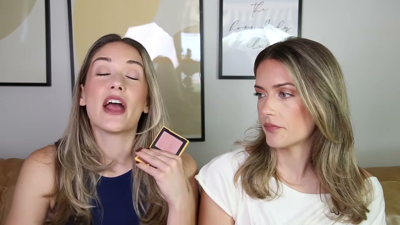 @thegarsowtwins reviewing NARS Loves Me Not Blush at 09:04 in a YouTube Shorts video