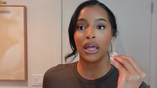 @thekylesisters reviewing MAC Cosmetics Cork Lip Liner at 39:27 in a YouTube Shorts video