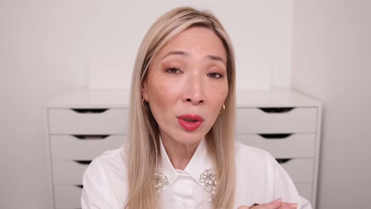 @themichelewang reviewing CHANEL Les Beiges Serum Concealer at 34:40 in a YouTube Shorts video