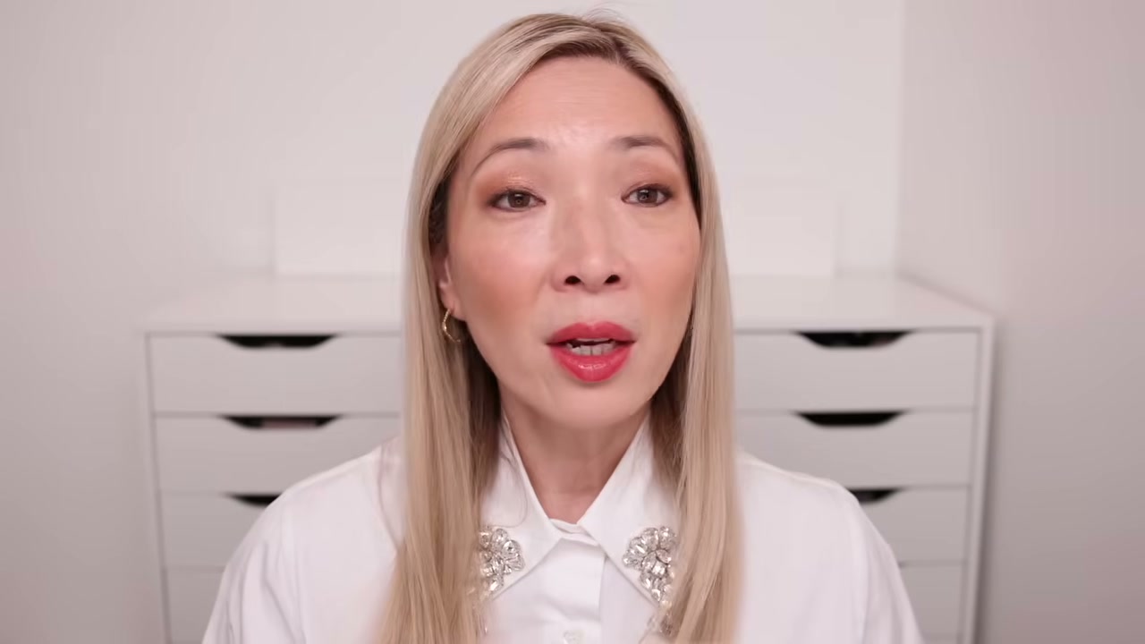 @themichelewang reviewing Dior Addict Glassy Lipstick at 13:14 in a YouTube Shorts video