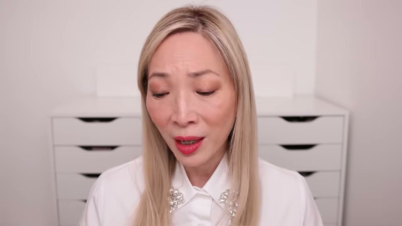 @themichelewang reviewing Dior Addict Glassy Lipstick at 14:04 in a YouTube Shorts video
