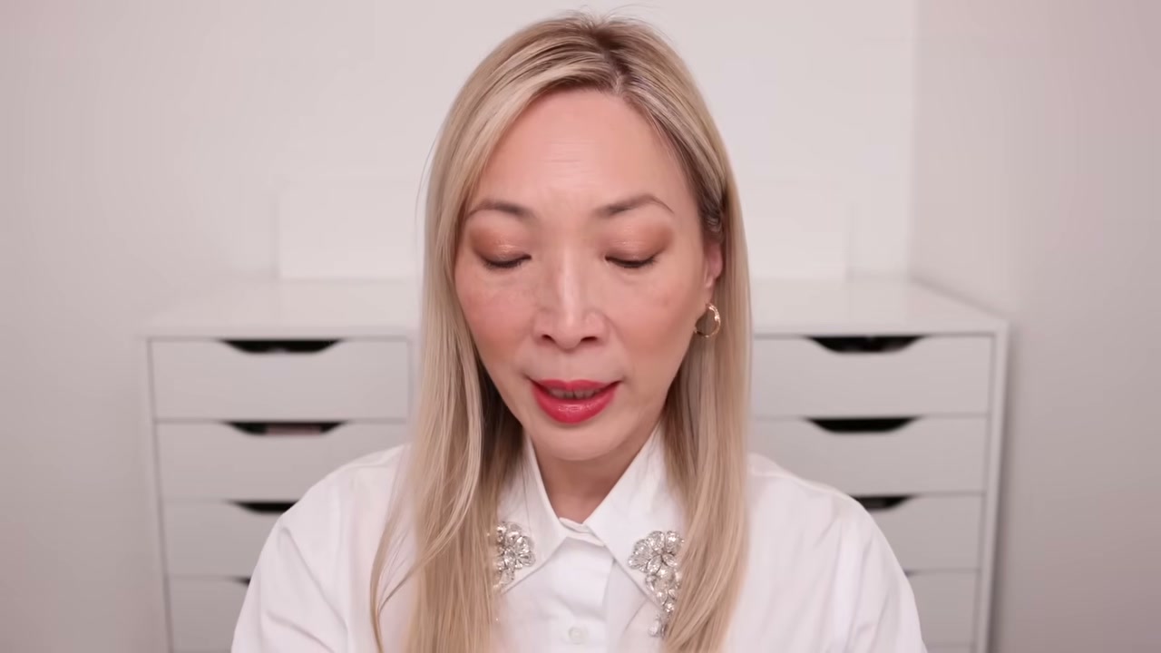 @themichelewang reviewing Marc Jacobs Born Star Matte Cream to Powder Single Eyeshadows at 16:24 in a YouTube Shorts video