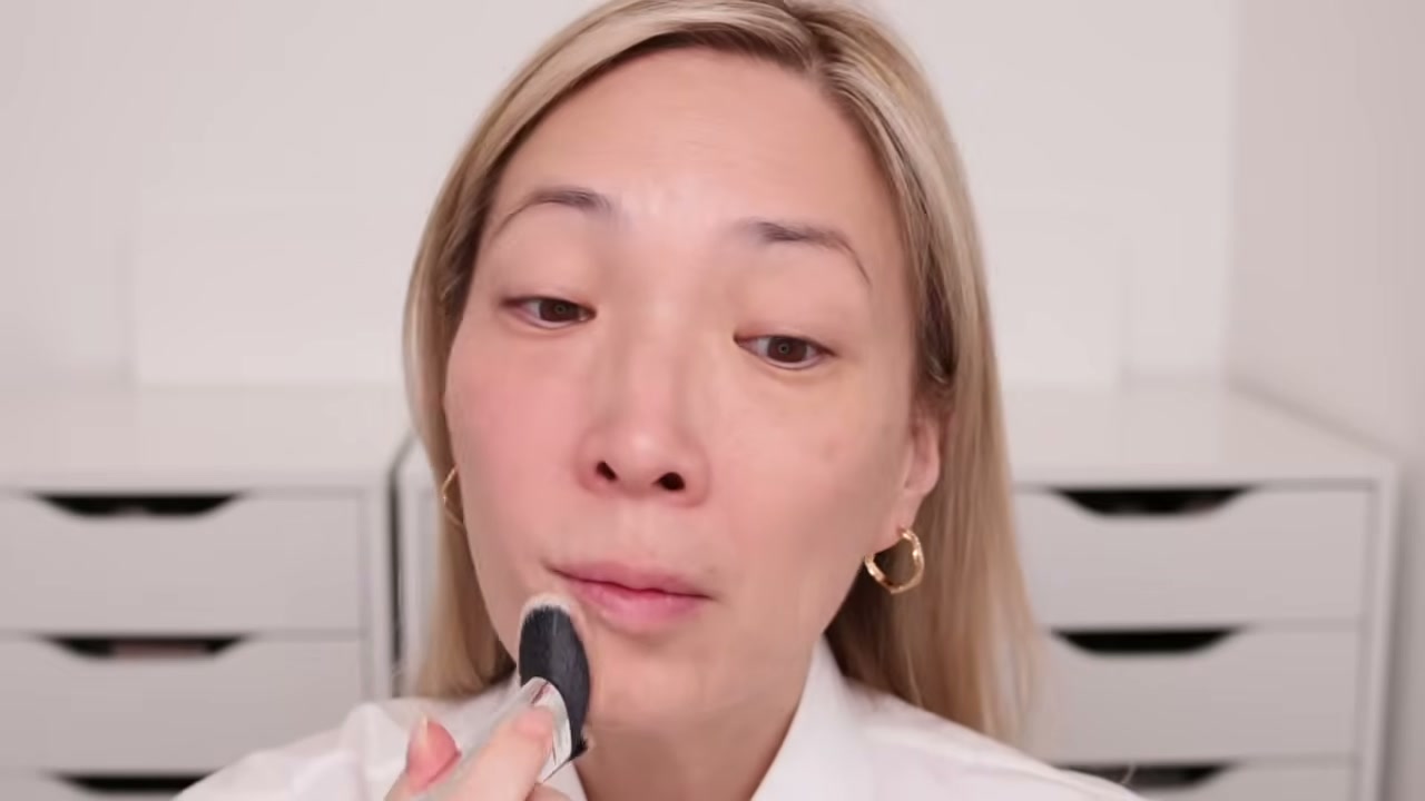 @themichelewang reviewing REFY Skin Base Hydrating Gel Skin Tint at 39:18 in a YouTube Shorts video