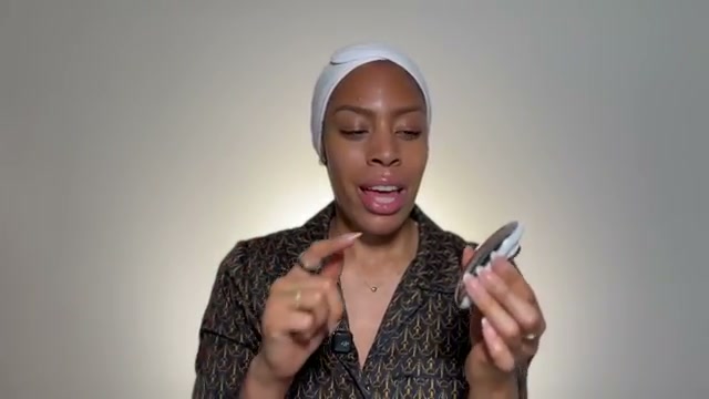 @tiffanylumpkintv reviewing Ziip Beauty Halo 2.0 Microcurrent Device at 07:59 in a YouTube Shorts video