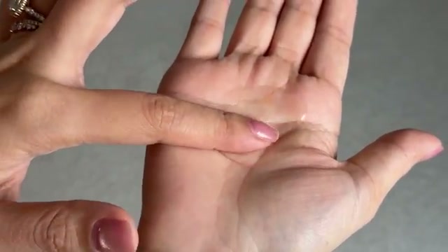 @tina_yong reviewing Hada Labo Gokujyun Premium Lotion at 03:23 in a YouTube Shorts video