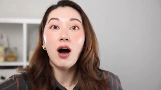 @tinatanakaharris reviewing Loveliner Liquid at 34:26 in a YouTube Shorts video