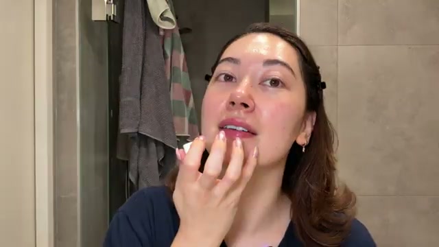 @tinatanakaharris reviewing PAIR Acne Cream at 09:46 in a YouTube Shorts video