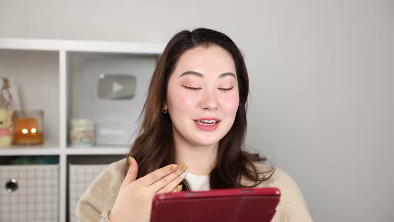@tinatanakaharris reviewing UNMIX Camouflage Foundation at 20:11 in a YouTube Shorts video
