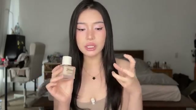 @tonisia reviewing Strokes Soft Veil Filter Foundation at 01:07 in a YouTube Shorts video