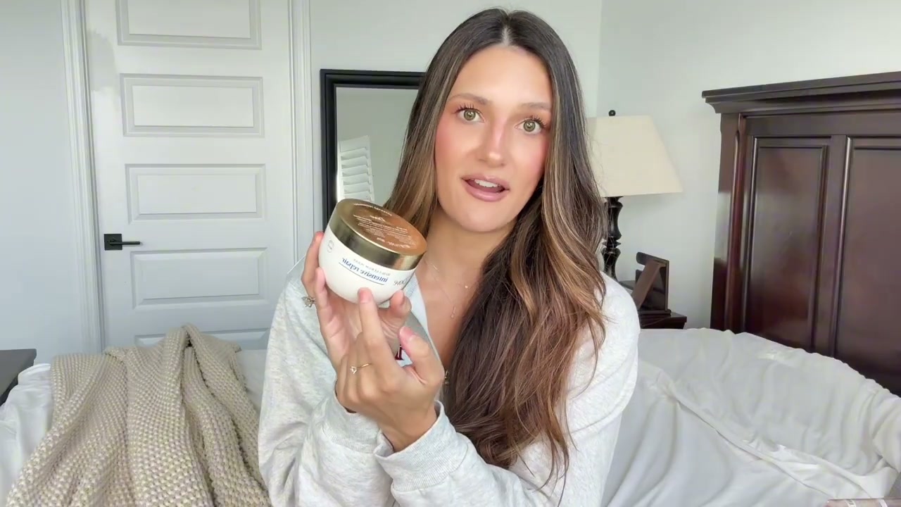 @tristin_jade reviewing Dove Intensive Repair Mask at 03:13 in a YouTube Shorts video