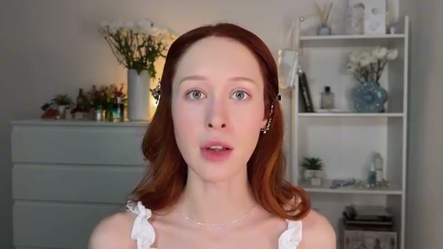 @val_foche reviewing Anua Anua Heartleaf Hyaluronic Acid Capsule 100 Serum at 22:51 in a YouTube Shorts video