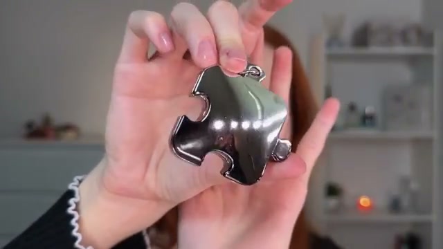 @val_foche reviewing ORIGINAL ARTIST Puzzle Highlighter at 15:44 in a YouTube Shorts video