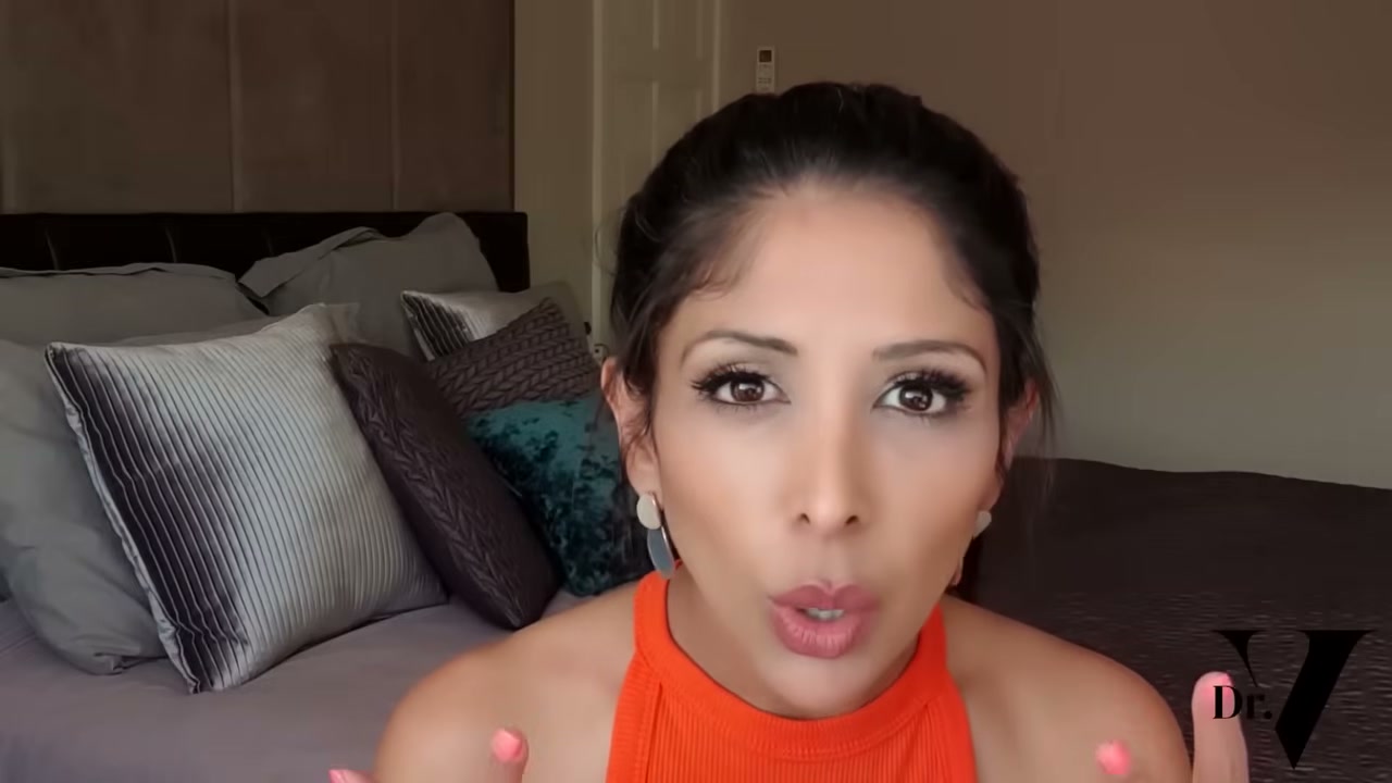 @vanitarattan reviewing Cetaphil Gentle Skin Cleanser at 10:36 in a YouTube Shorts video
