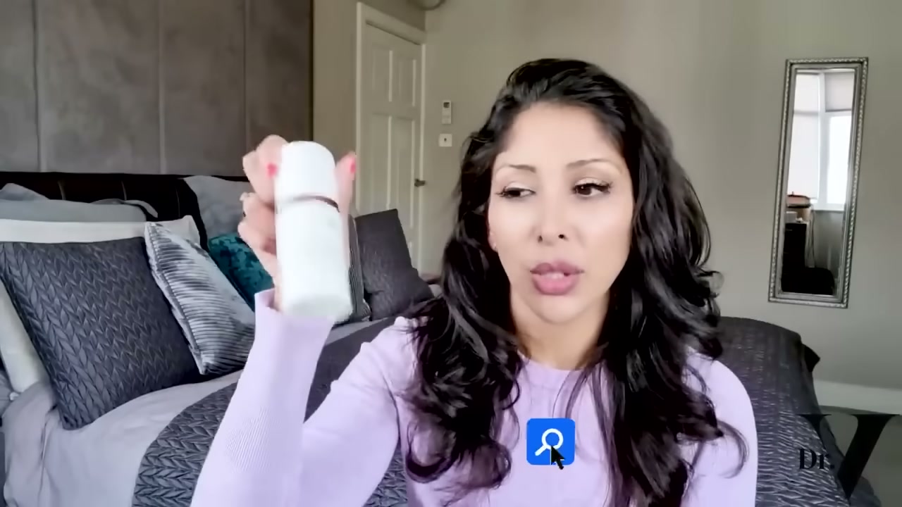 @vanitarattan reviewing Dr. Vanita Rattan Brightening Moisturizer at 07:25 in a YouTube Shorts video