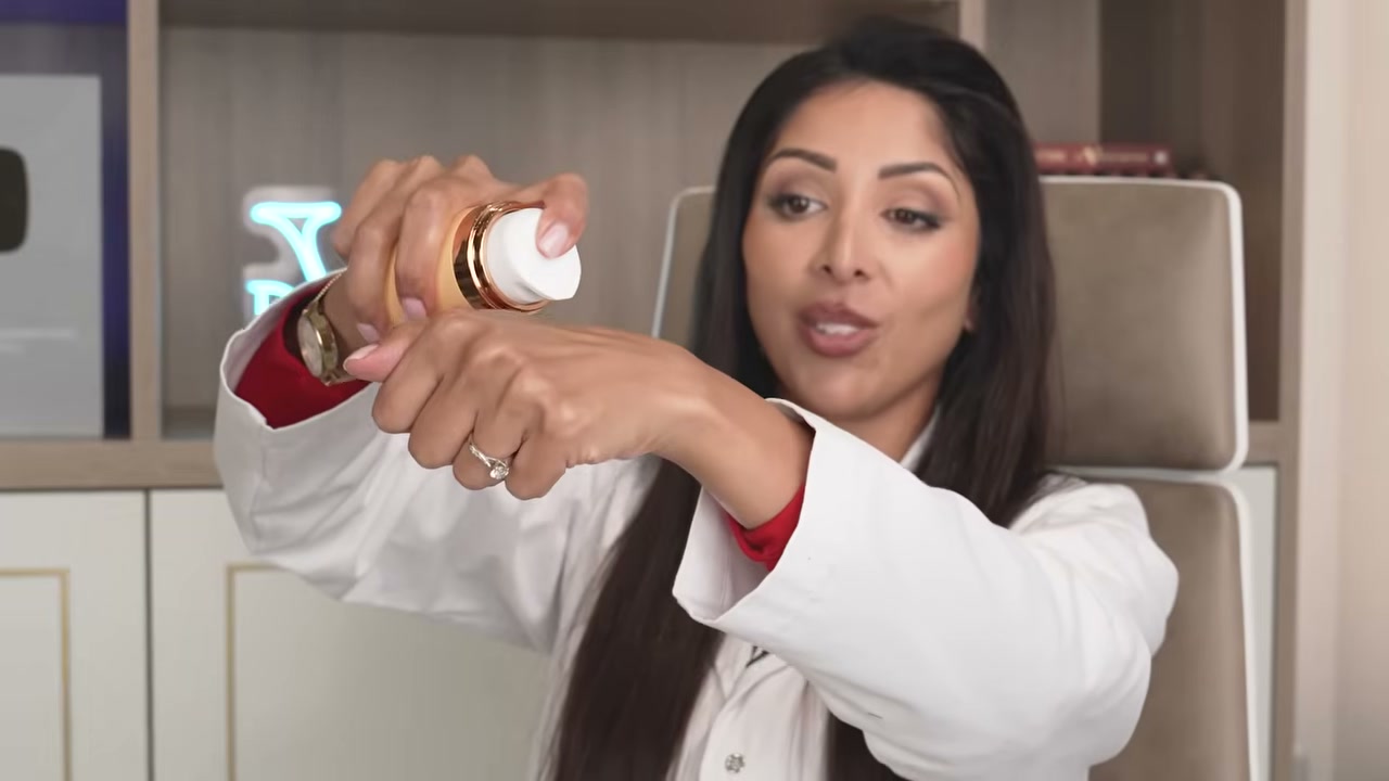 Vitamin C Glow Serum
